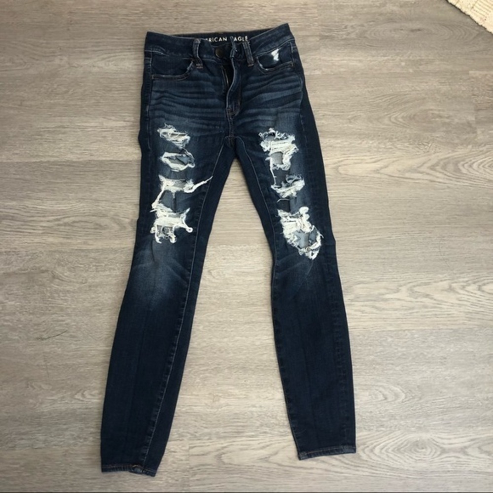 American Eagle Darkwash Skinny Distressed‎ Jeans 0Short